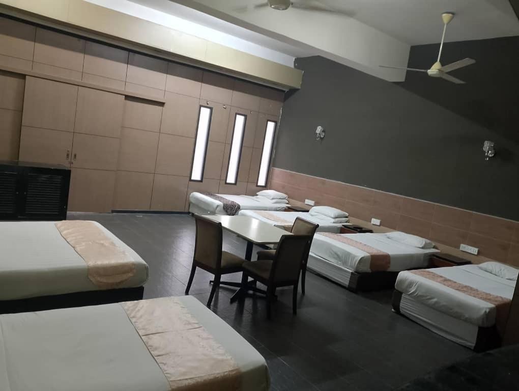 Golden Leaf Hotel Danga Bay 조호르 바루 외부 사진